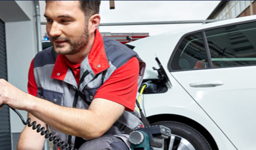 1744613695170496.png image.